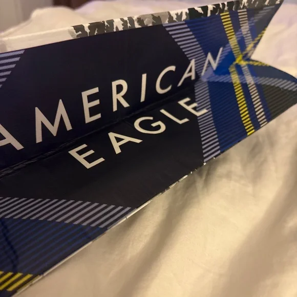 NEW AMERICAN EAGLE Reusable Holiday Tote Bag - Picture 5 of 6